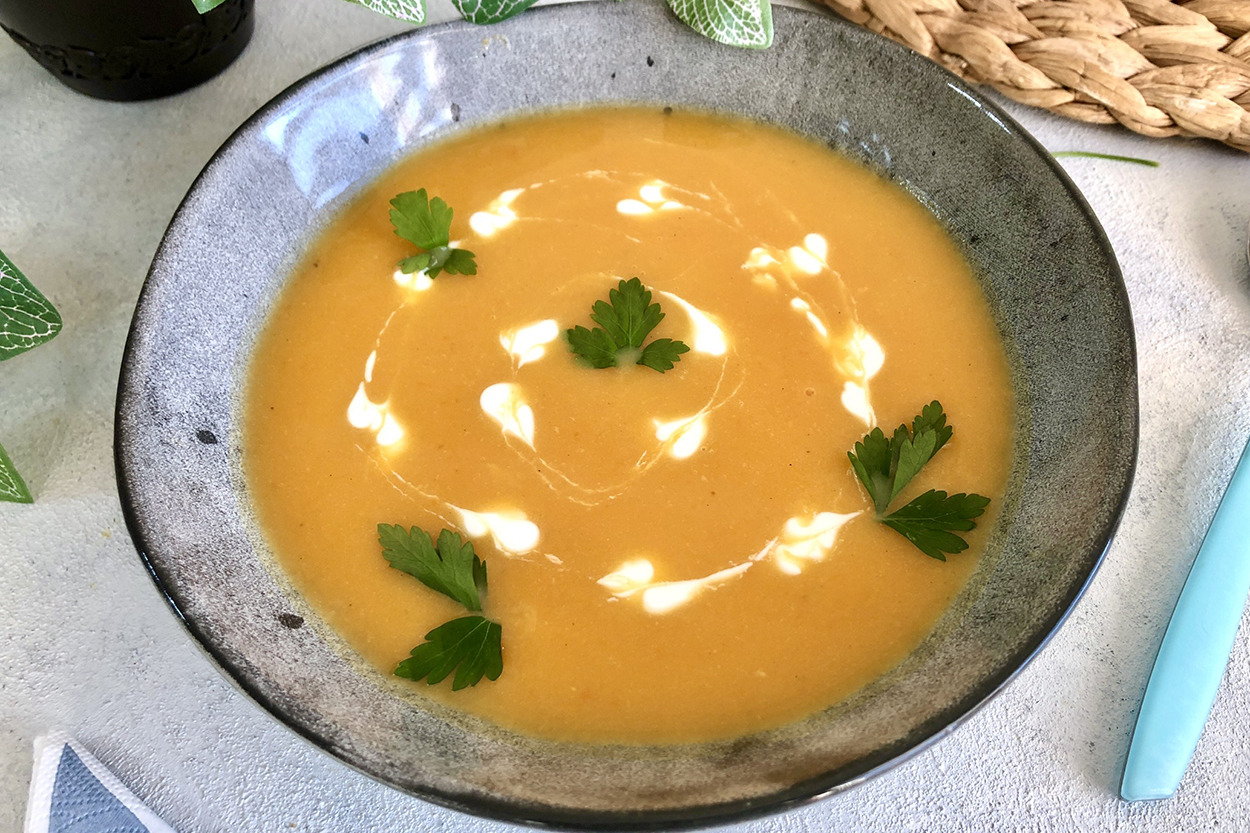 Aromasında Lezzet Var: Bal Kabağı Çorbası