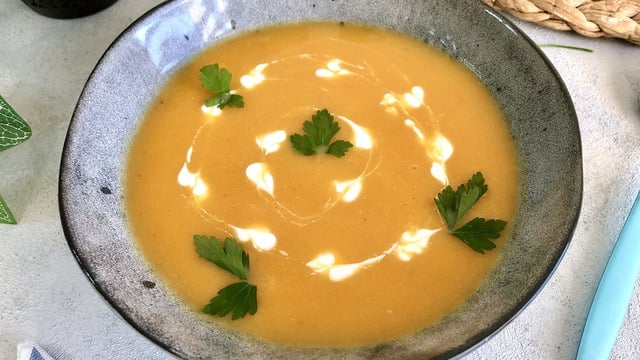 Aromasında Lezzet Var: Bal Kabağı Çorbası