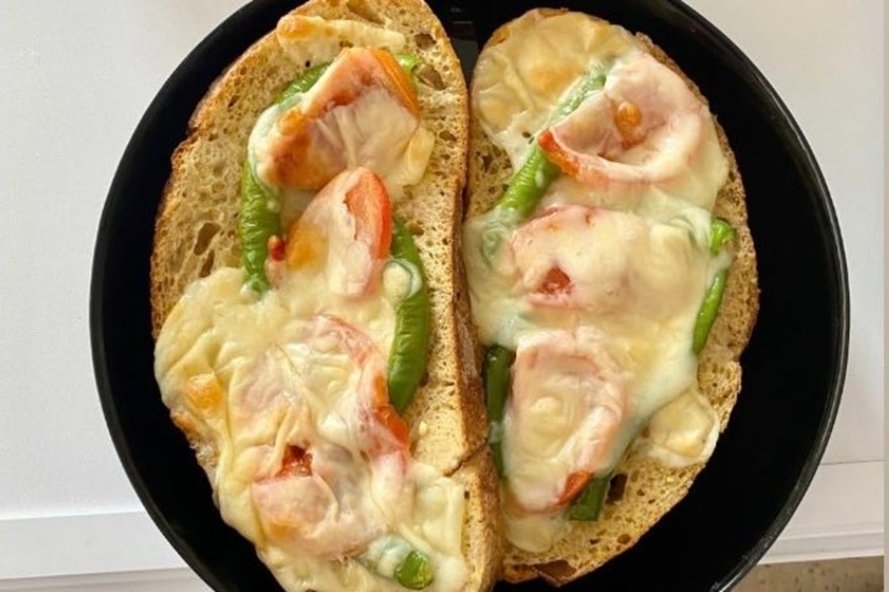 Pratik Kahvaltılık: Pizza Ekmek