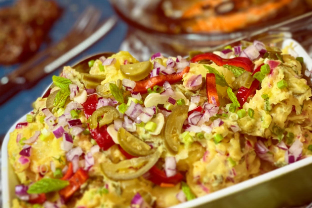 Damaklar Şenlenir: Hardallı Patates Salatası