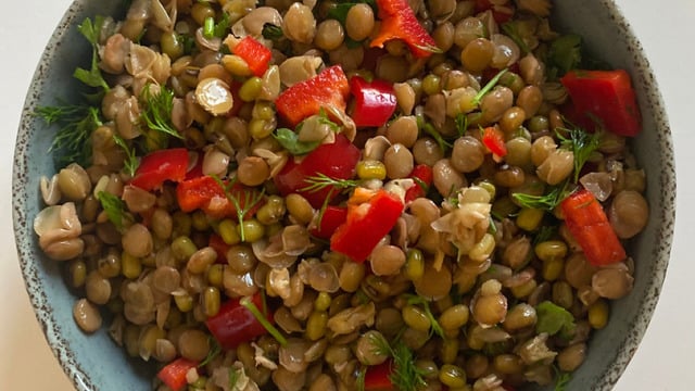 Spor Sonrası: Protein Deposu Salata