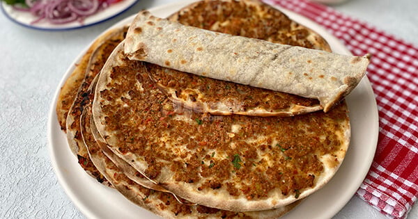 lokanta-usulu-lahmacun-asama7