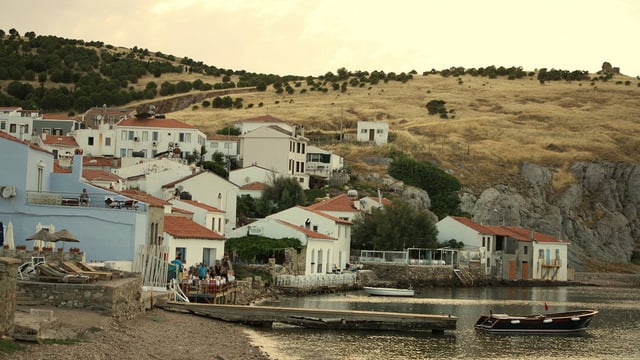 Küçük Martha ile Bir Küçük Ada Meselesi: Bozcaada Hikayesi