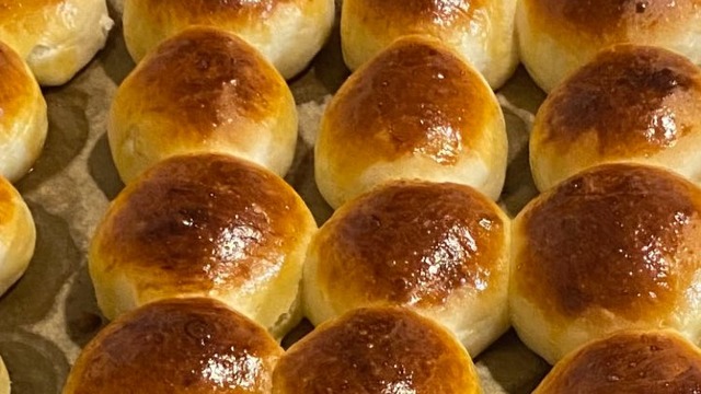 Her Eve Lazım: Bayatlamayan Buzluk Poğaçası