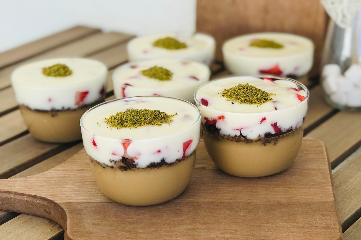 Kahveli Muhallebisiyle: Krem Latte Kup