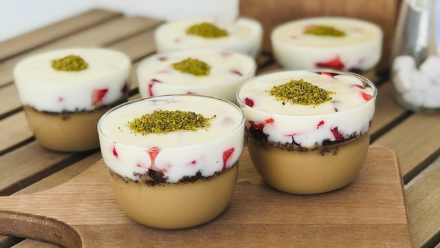 Kahveli Muhallebisiyle: Krem Latte Kup