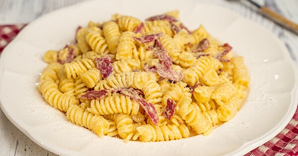 pastirmali-makarna-asama-6