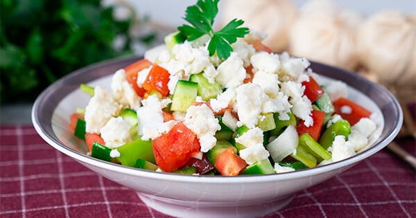 shopska-salatasi-asama6-yemekcom