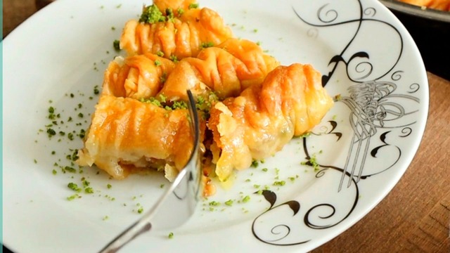 Tek Tek Yufka Açmadan: Kolay Ev Baklavası