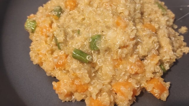 Kuşkonmazın Desteğiyle: Kinoa Risotto