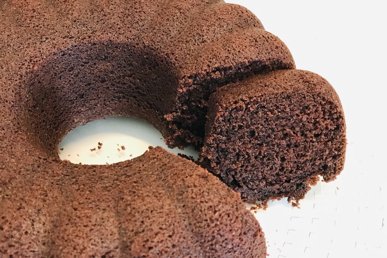 İstediğiniz Yumuşaklıkta: Sodalı Kakaolu Kek