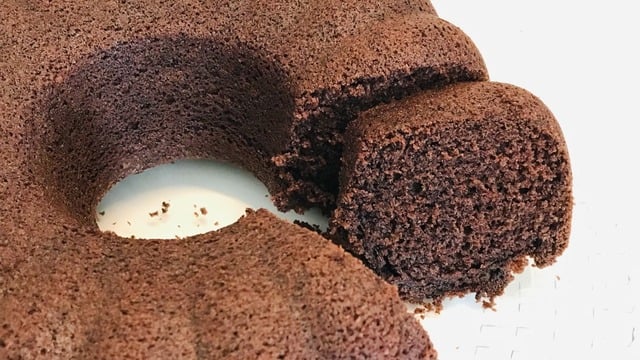 İstediğiniz Yumuşaklıkta: Sodalı Kakaolu Kek