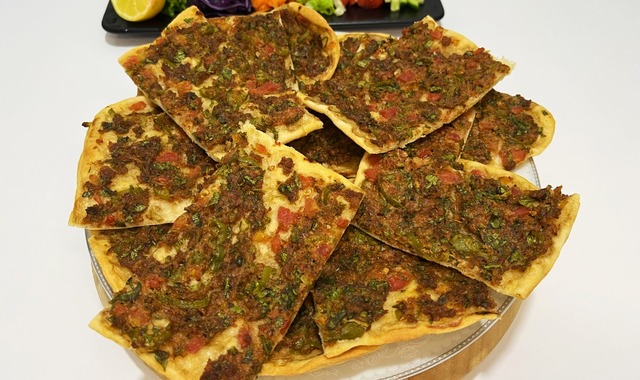 Konya Usulü: Etli Ekmek