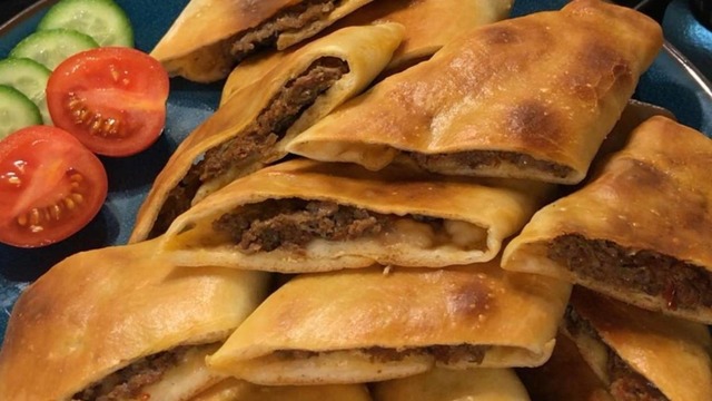 Aşırı Lezzetli Olacak: Kıymalı Kır Pidesi