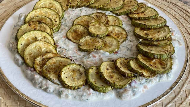 Sağlıklı ve Lezzetli: Fırında Kabak Salatası
