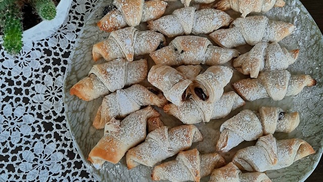 Çikolatalı: Yalancı Mini Kruvasan