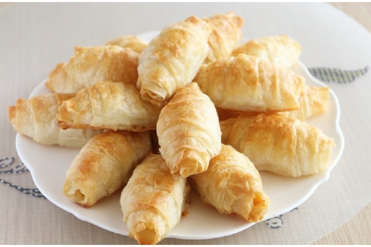 Az Malzemeli Çok Lezzetli: Patatesli Çıtır Börek