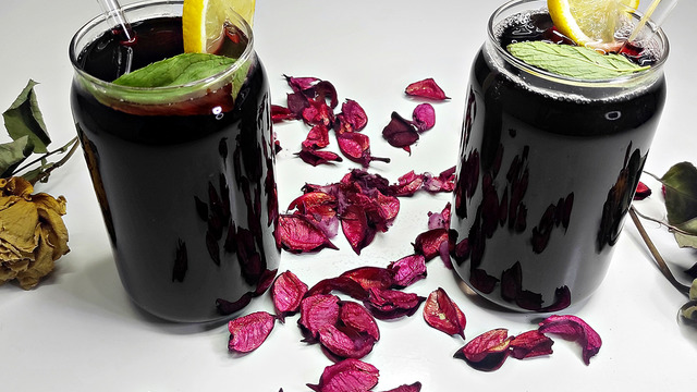 Ferah Ferah: Hibiskus Şerbeti