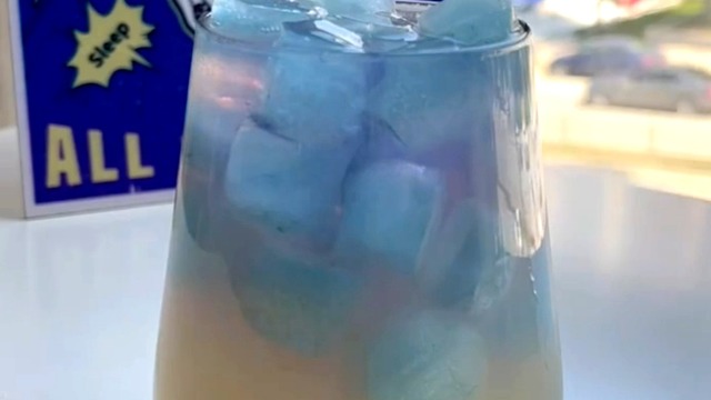 Soğuk Çay Sevenlere: Lemon Butterfly Tea