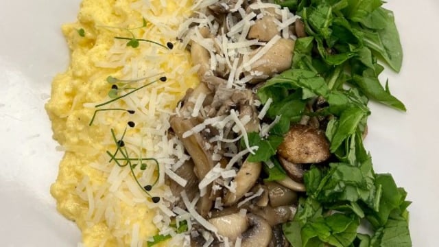 Protein Deposu: Sote Mantar ve Çırpılmış Yumurta