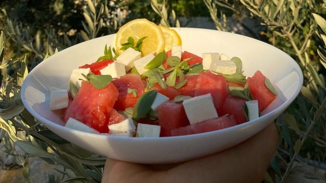 Ödemlere Veda: Karpuzlu Yaz Salatası
