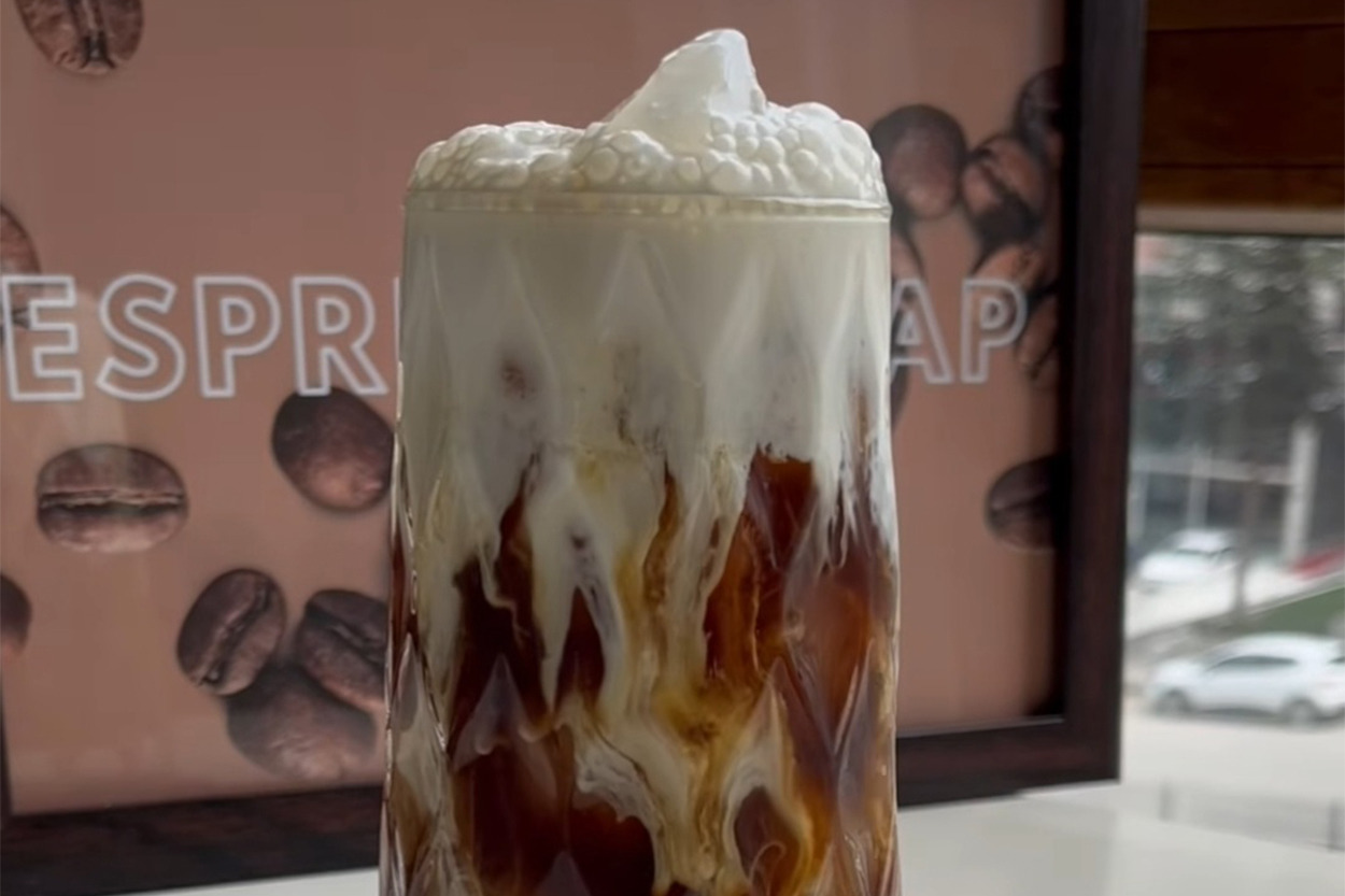 Serinleten Lezzet: Karamel Kremalı Cold Brew