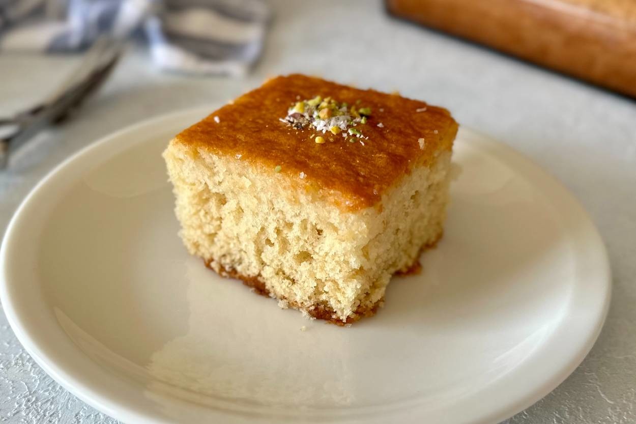 Çay Demlenene Kadar Hazır: Şerbetli Kek