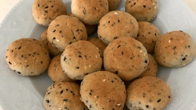 Sağlıklı Atıştırmalık: Tuzlu Chia Tohumlu Kurabiye