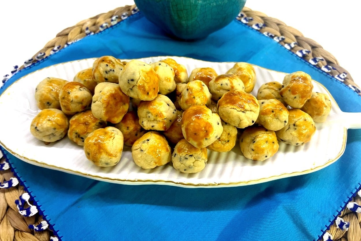 Kıyır Kıyır Olur: Çörek Otlu Kurabiye