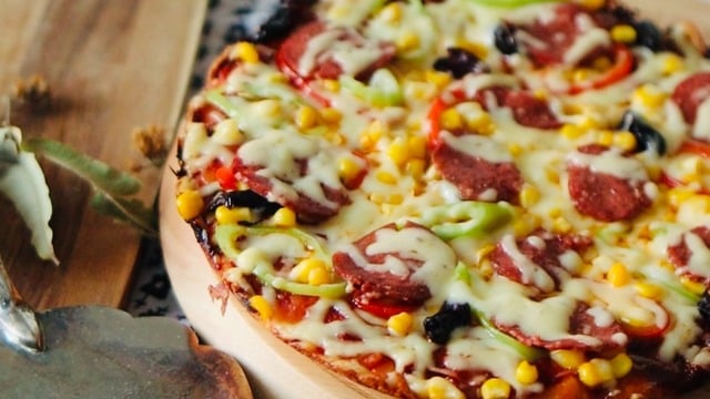 Fırınsız Mayasız: 15 Dakikada Tava Pizzası