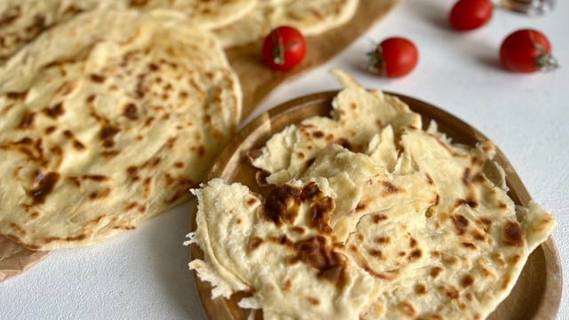 Tel Tel Ayrılır: Tavada Mayasız Katmer