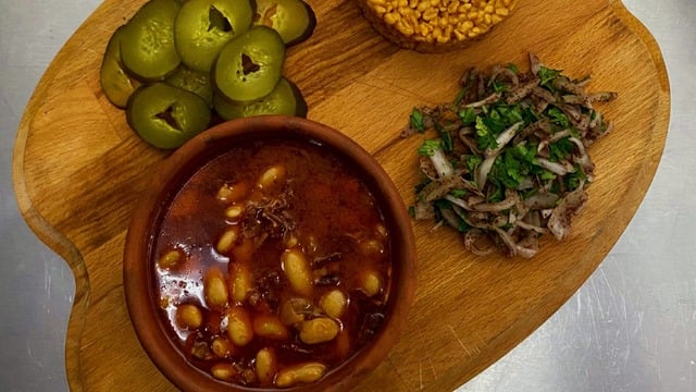 Turşusuz Olmaz: Pastırmalı Kuru Fasulye