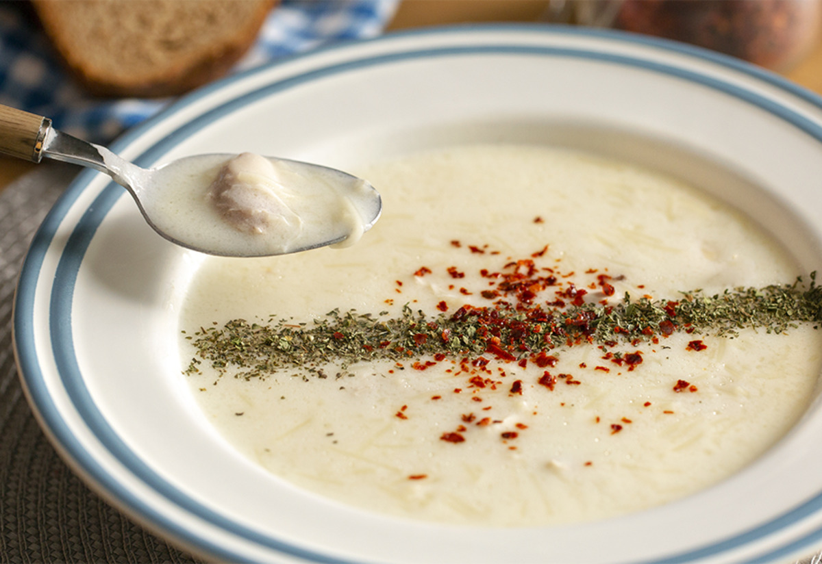 Kıvamı Mükemmel: Terbiyeli Tavuk Çorbası Tarifi