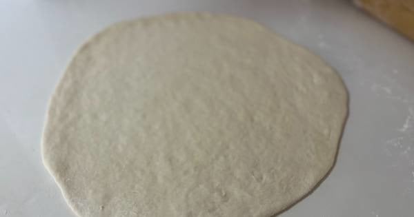 Akdeniz Pizzası