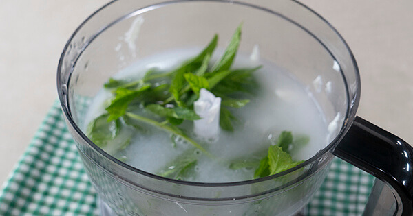 naneli-ayran-asama3-yemekcom