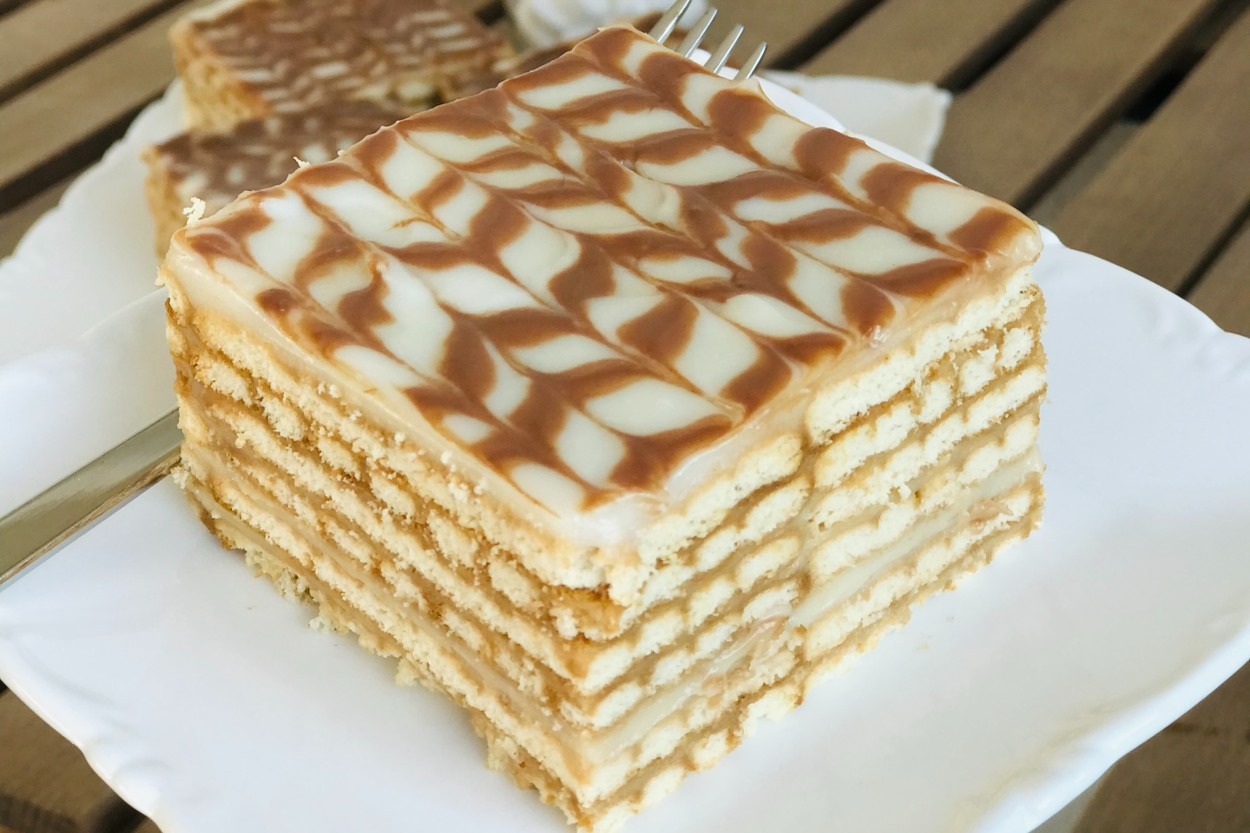 Hem de Çok Kolay: Bisküvili Latte Pasta