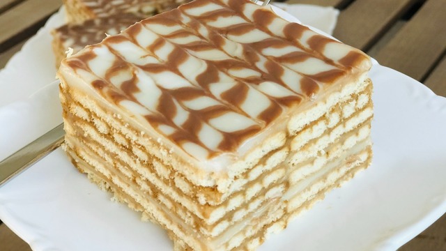 Hem de Çok Kolay: Bisküvili Latte Pasta