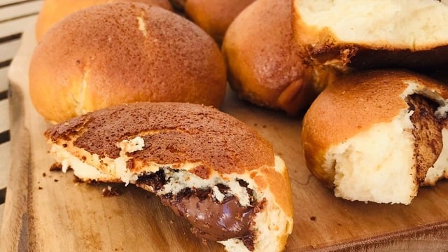 İçi Çikolatalı: Kahve Kaplamalı Çörek