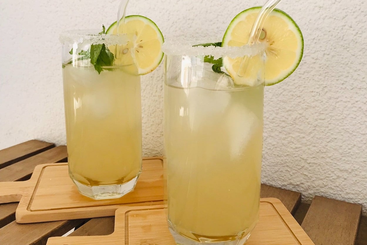 4 Malzemeyle: Naneli Limonata