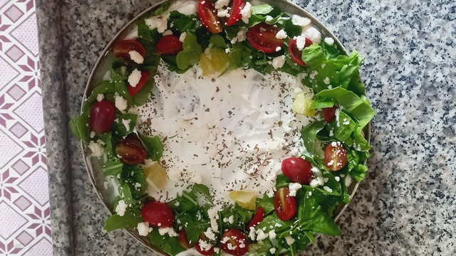 Farklı Sunumuyla: Peynirli Semizotu Salata