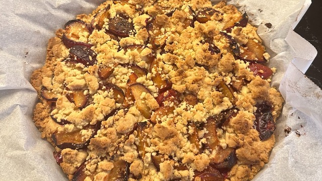 Mürdüm Erikleriyle: Erikli Kolay Crumble