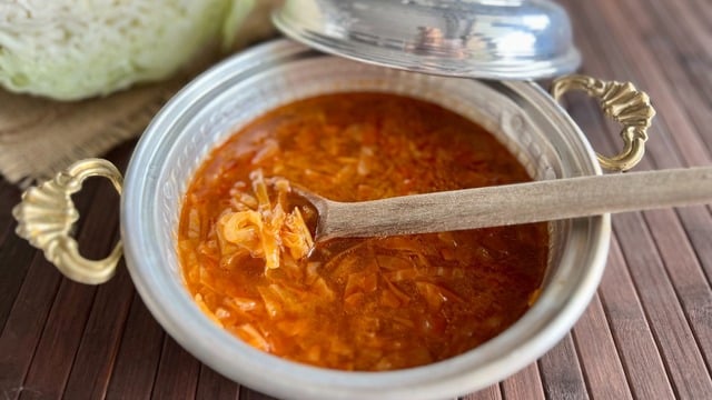 Şifa Dolu: Lahana Çorbası