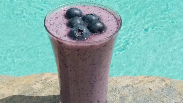 Yağ Yakar: Yaban Mersinli Smoothie