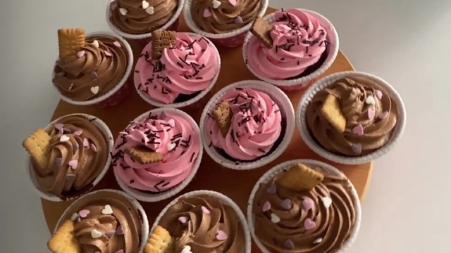Lezzeti Katlandı: Muz Ganajlı Cupcake 