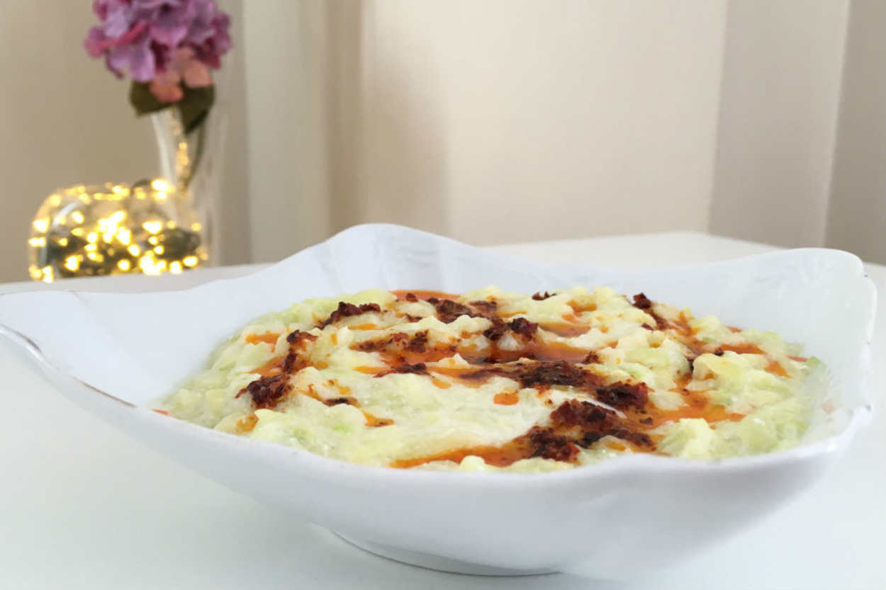 Pek Sağlıklı: Kabaklı Yoğurt Mezesi
