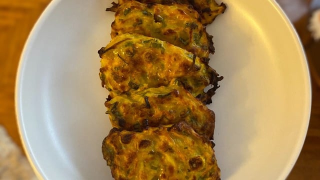 Yağ Çekmeden: Fırında Bal Kabaklı Mücver
