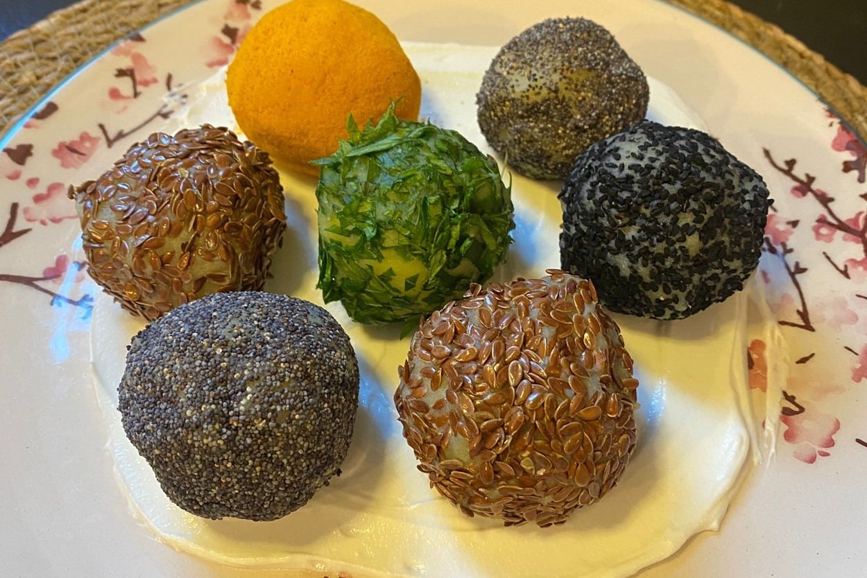 Pratik İkram: Renkli Patates Topları