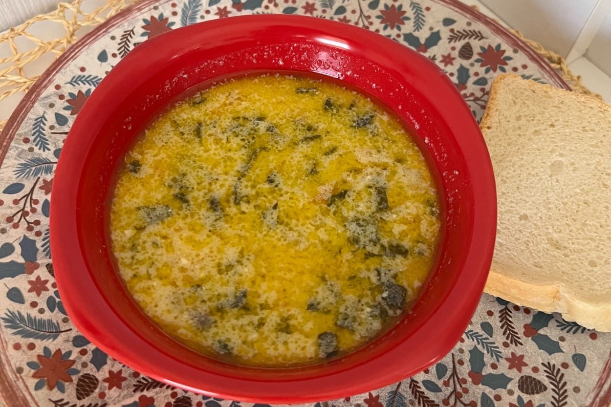 Havucu da Var: Terbiyeli Ispanak Çorbası