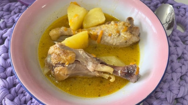 Doyurucu: Lokanta Usulü Tavuk Haşlama