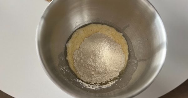 mayasiz-pizza-pogaca-2